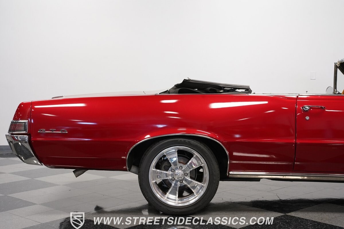 Pontiac-GTO-1965-Convertible-29