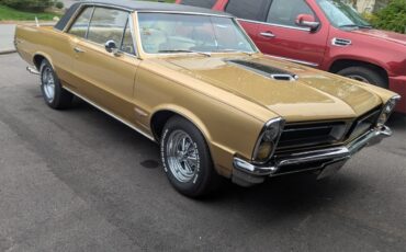 Pontiac-GTO-1965-Coupe