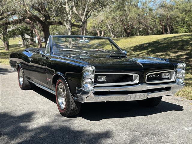 Pontiac GTO 1966 --