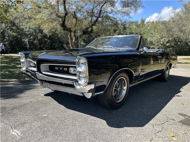 Pontiac-GTO-1966-5