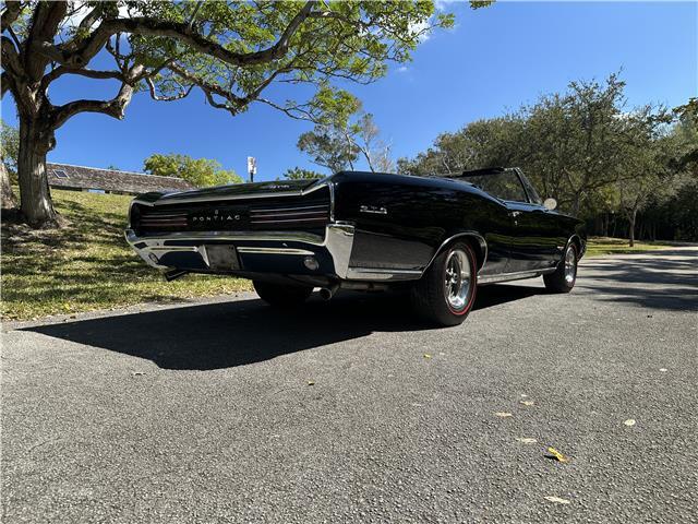 Pontiac-GTO-1966-7