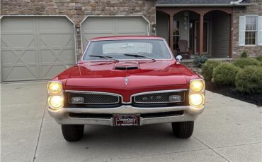 Pontiac-GTO-1967-2-Door-Coupe-1