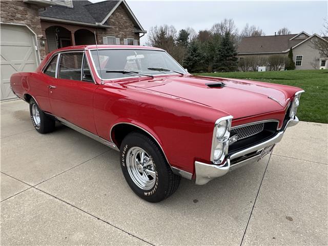 Pontiac-GTO-1967-2-Door-Coupe-19