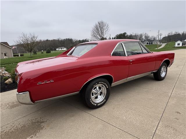 Pontiac-GTO-1967-2-Door-Coupe-24