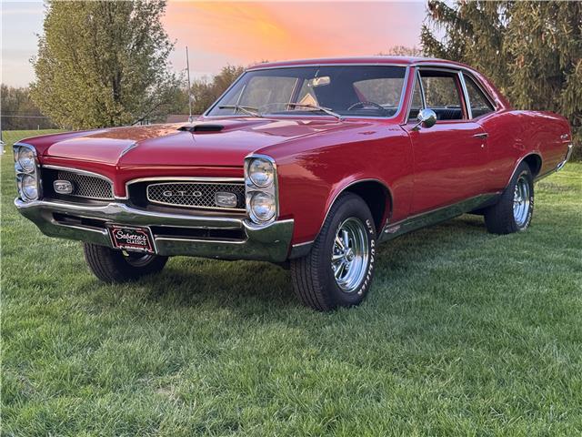 Pontiac-GTO-1967-2-Door-Coupe-38