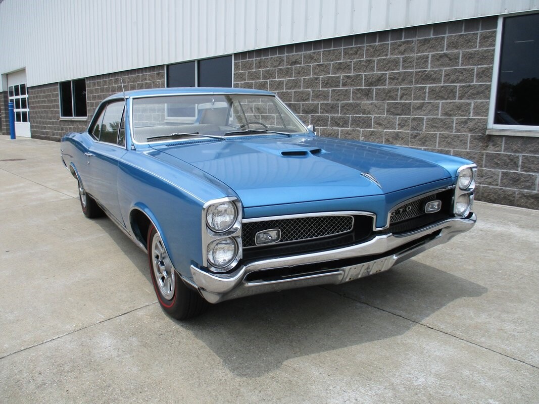 Pontiac-GTO-1967-3