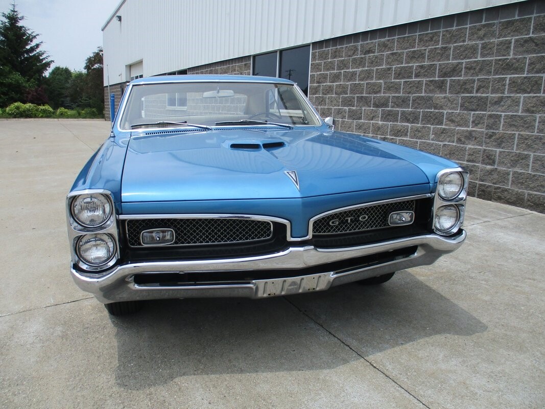 Pontiac-GTO-1967-4