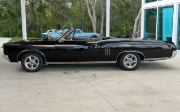 Pontiac-GTO-1967-Convertible-10