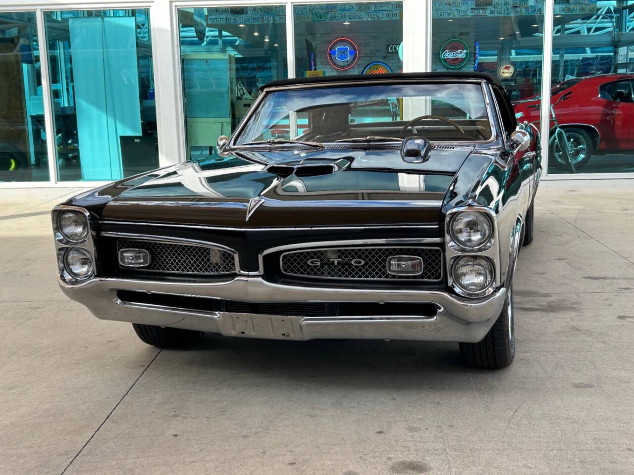Pontiac-GTO-1967-Convertible-12