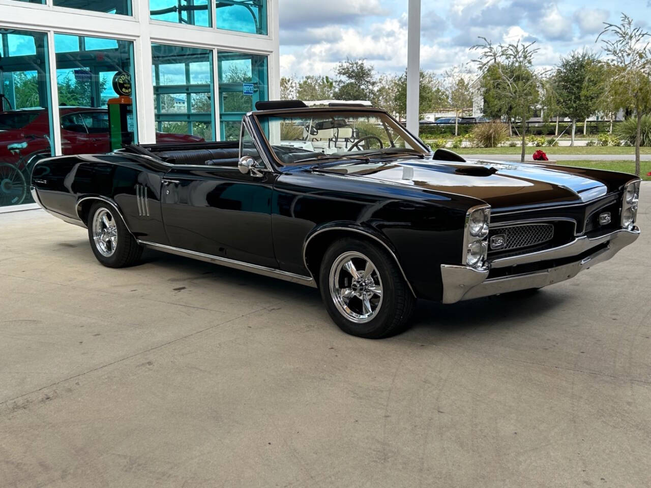 Pontiac-GTO-1967-Convertible-2