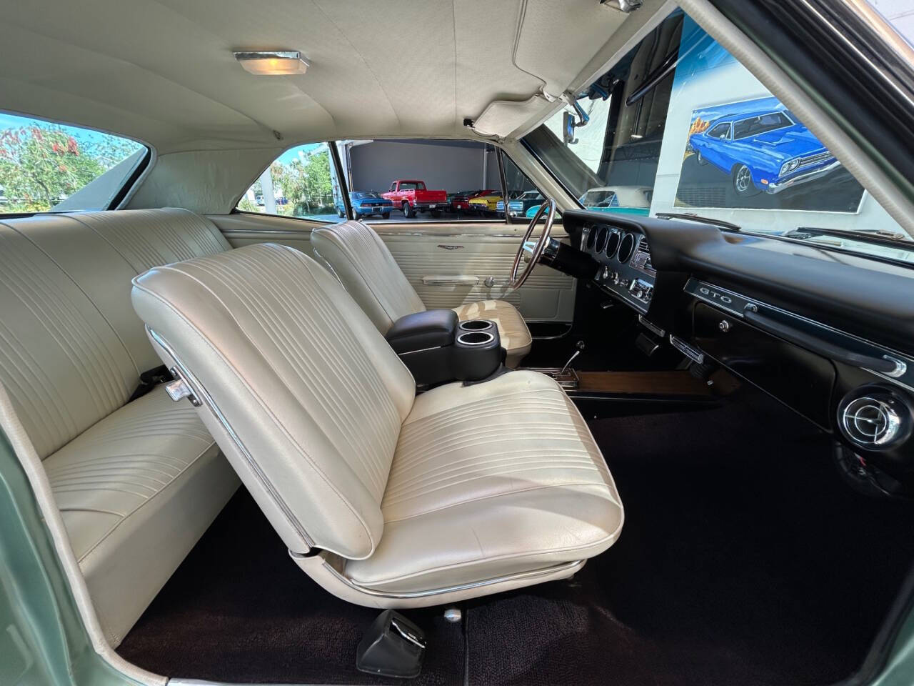 Pontiac-GTO-1967-Convertible-27