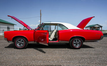 Pontiac-GTO-1967-Coupe-18