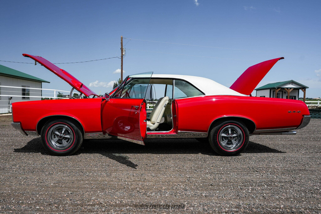Pontiac-GTO-1967-Coupe-18
