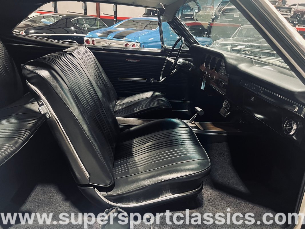 Pontiac-GTO-1967-Coupe-18