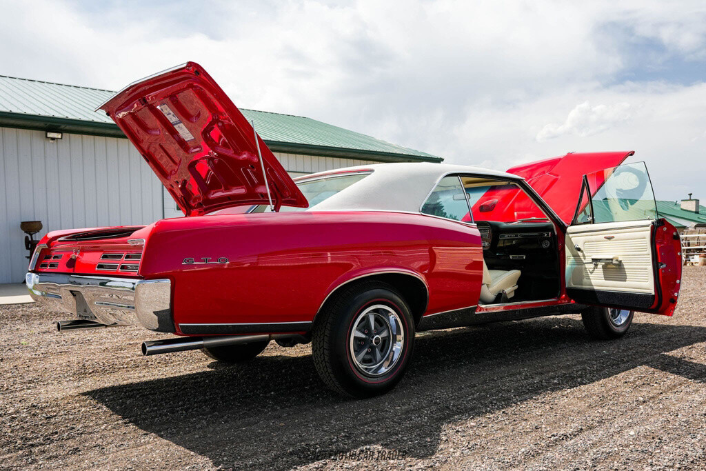 Pontiac-GTO-1967-Coupe-21