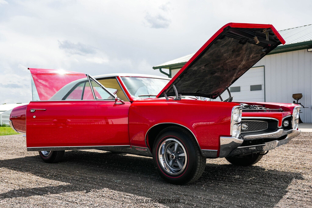 Pontiac-GTO-1967-Coupe-23