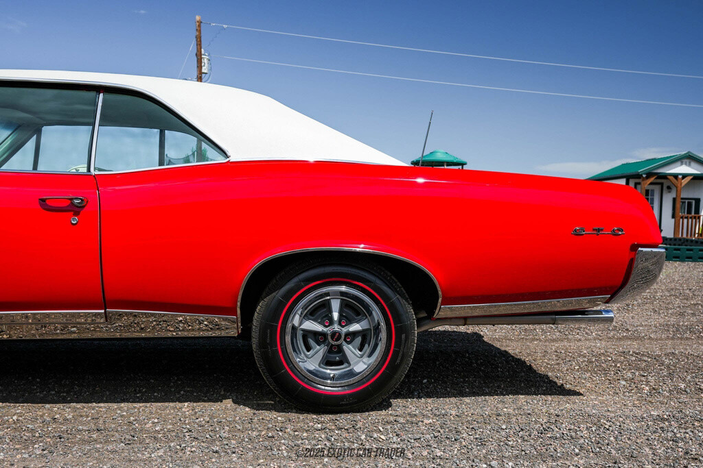 Pontiac-GTO-1967-Coupe-4