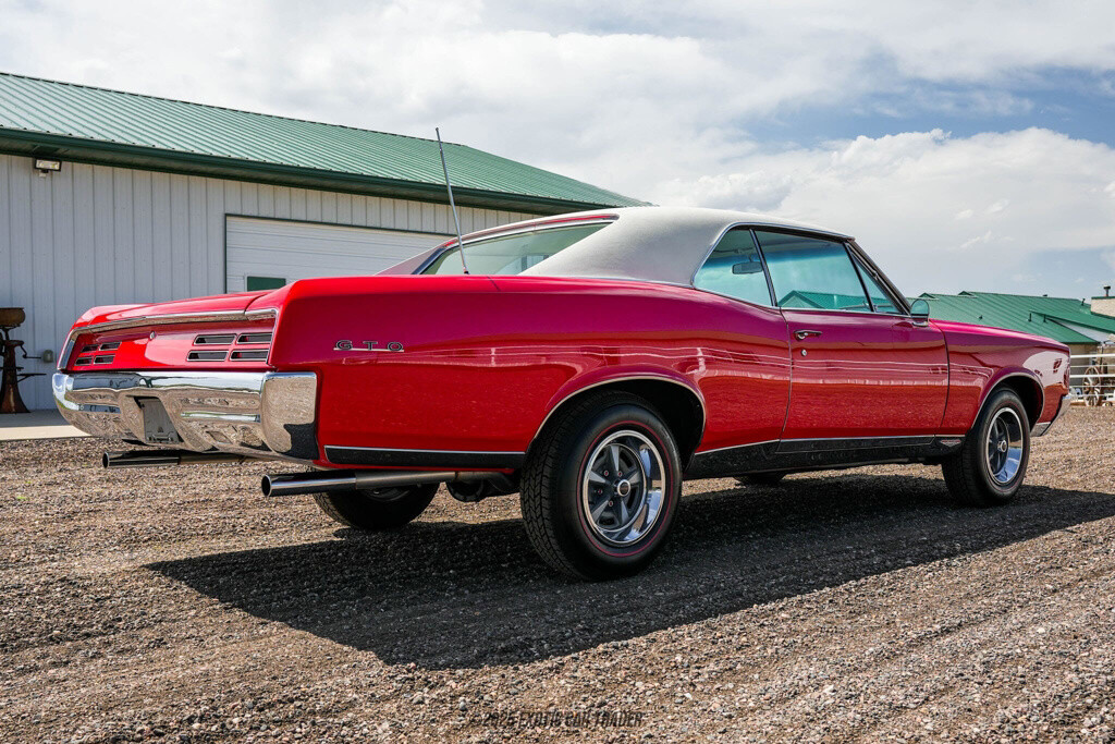 Pontiac-GTO-1967-Coupe-8