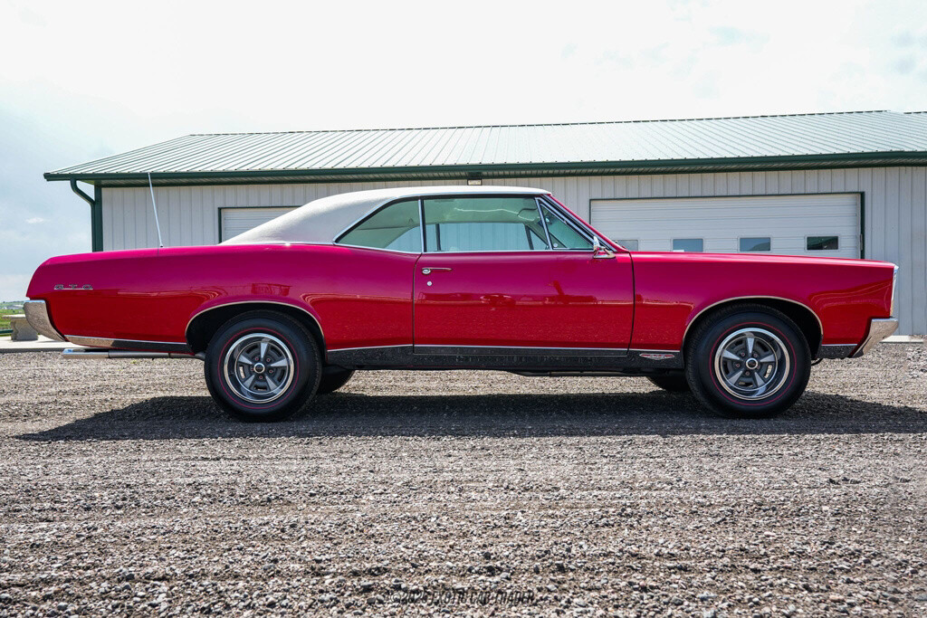Pontiac-GTO-1967-Coupe-9