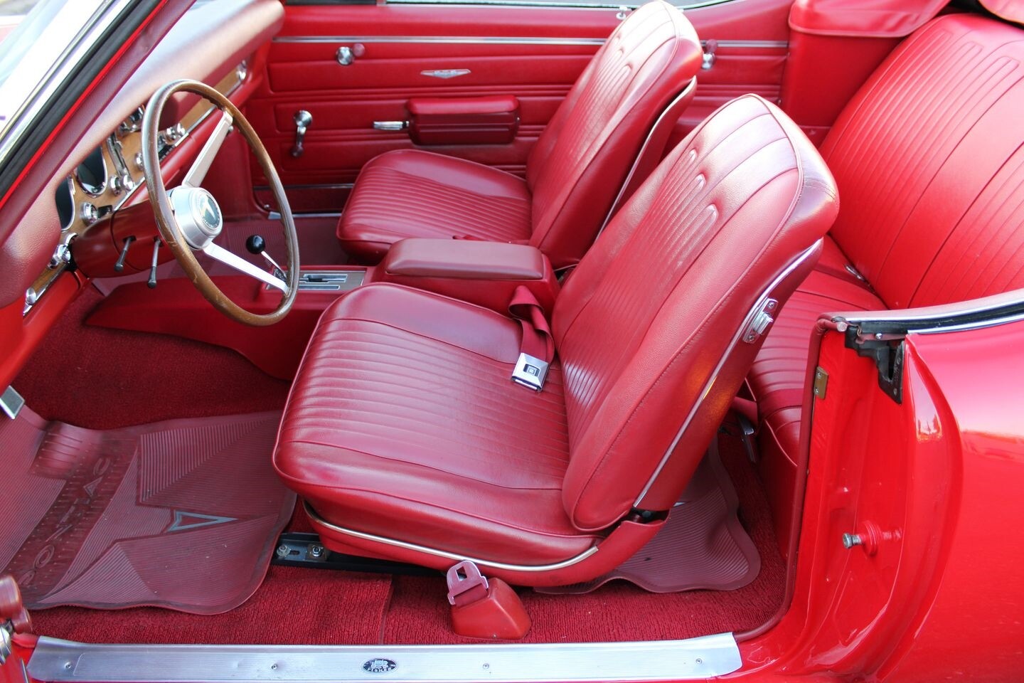 Pontiac-GTO-1968-Convertible-32