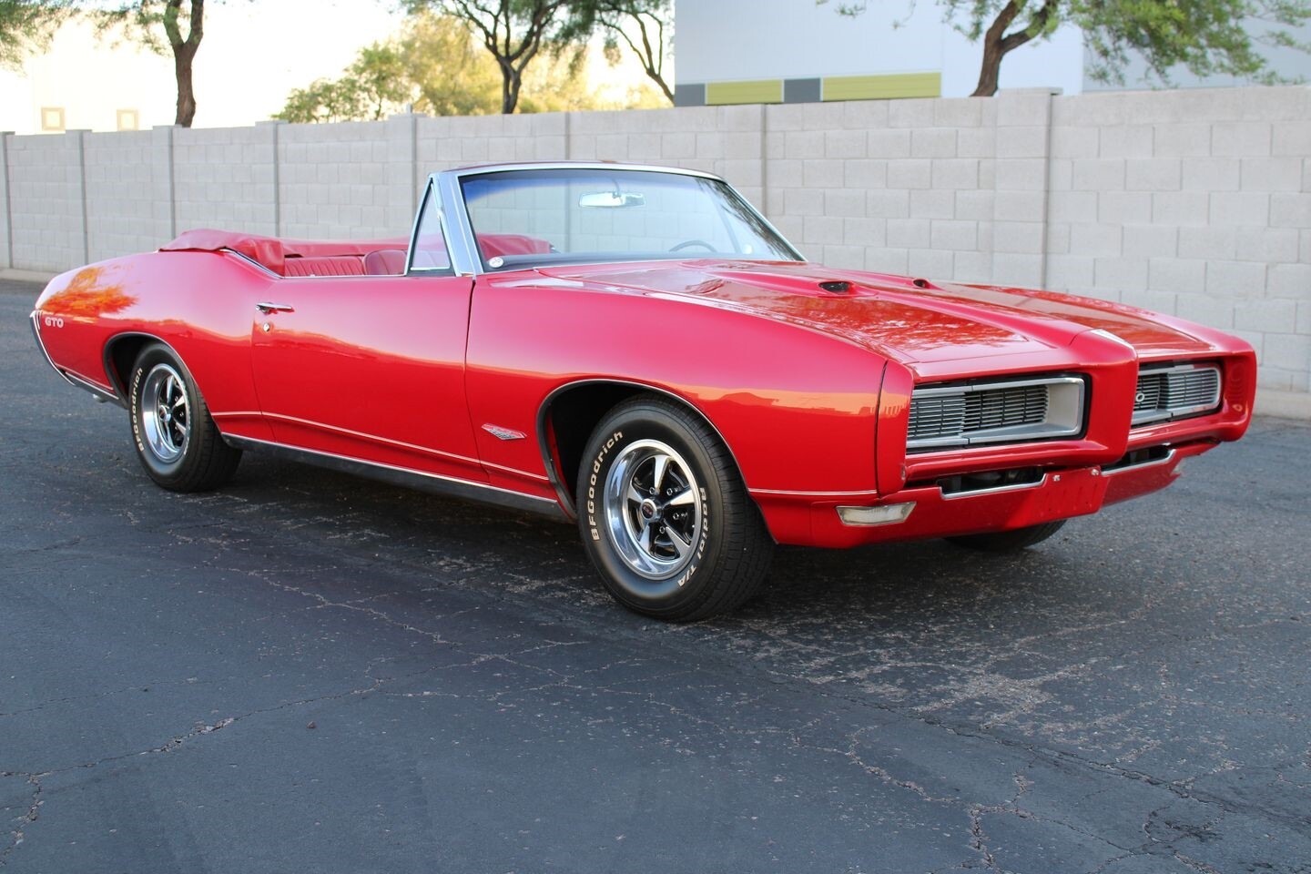 Pontiac-GTO-1968-Convertible