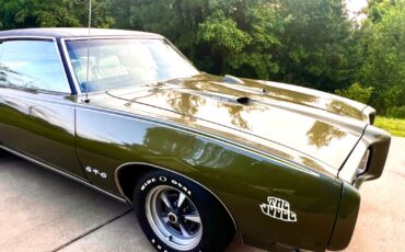 Pontiac-GTO-1969-Coupe-2