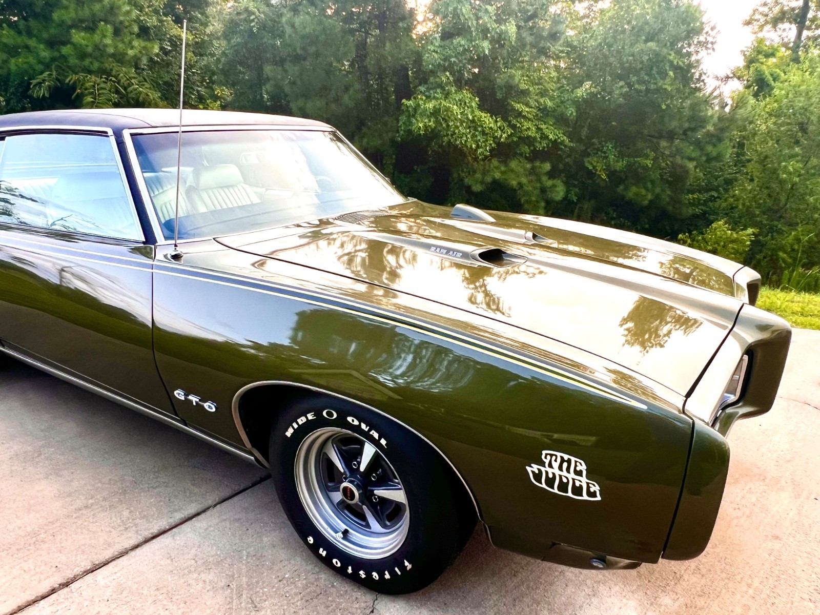 Pontiac-GTO-1969-Coupe-2