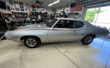 Pontiac-GTO-1969-Coupe-3