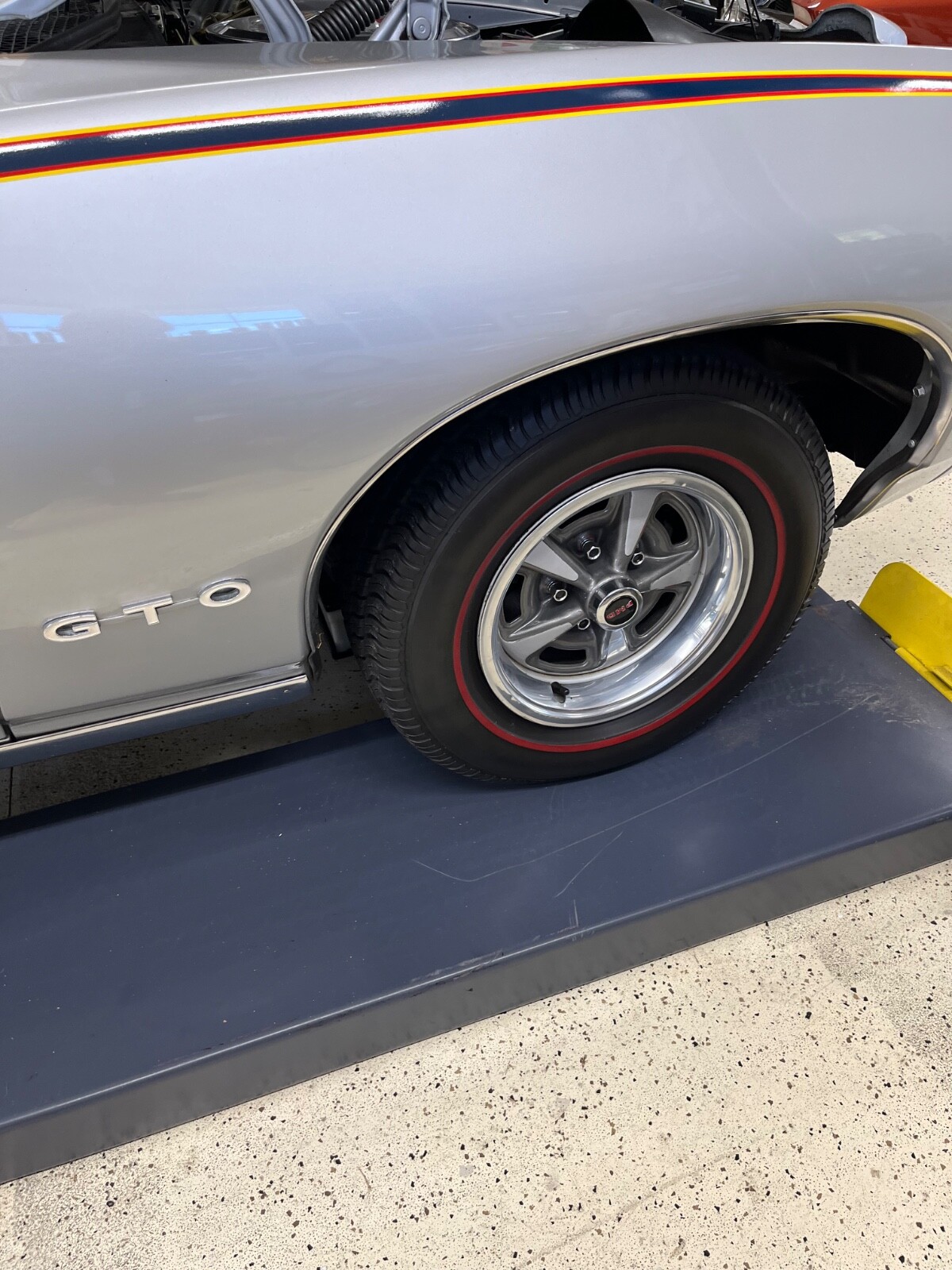 Pontiac-GTO-1969-Coupe-4