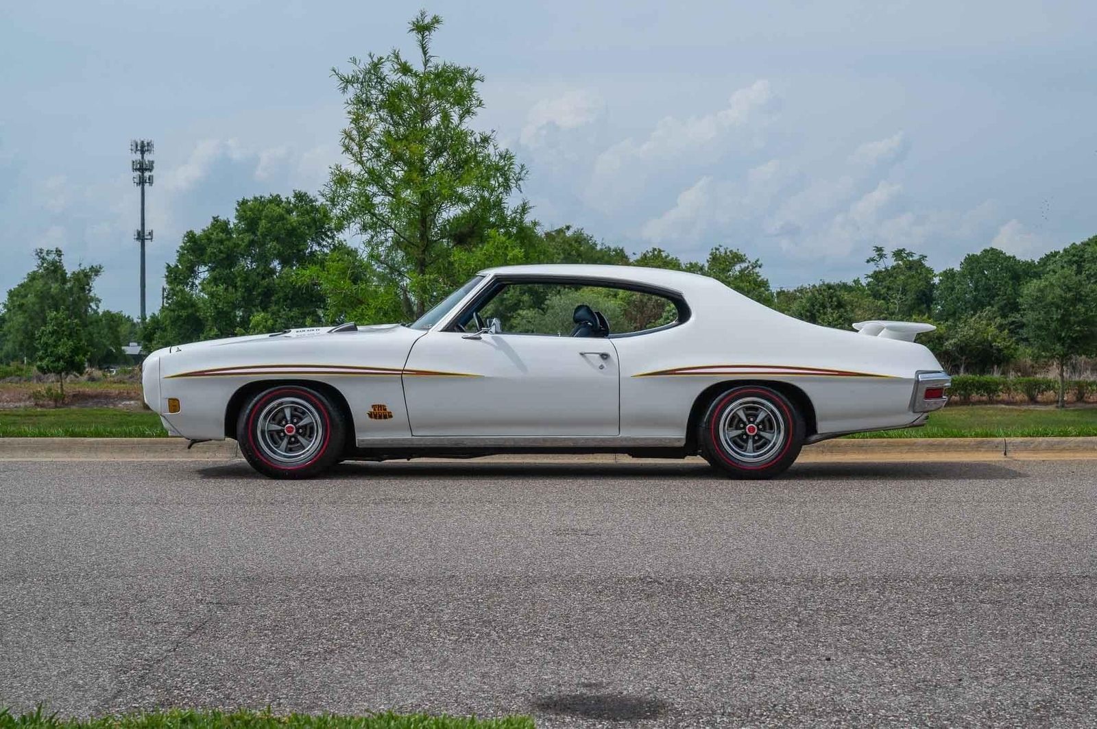 Pontiac-GTO-1970-2-Door-1