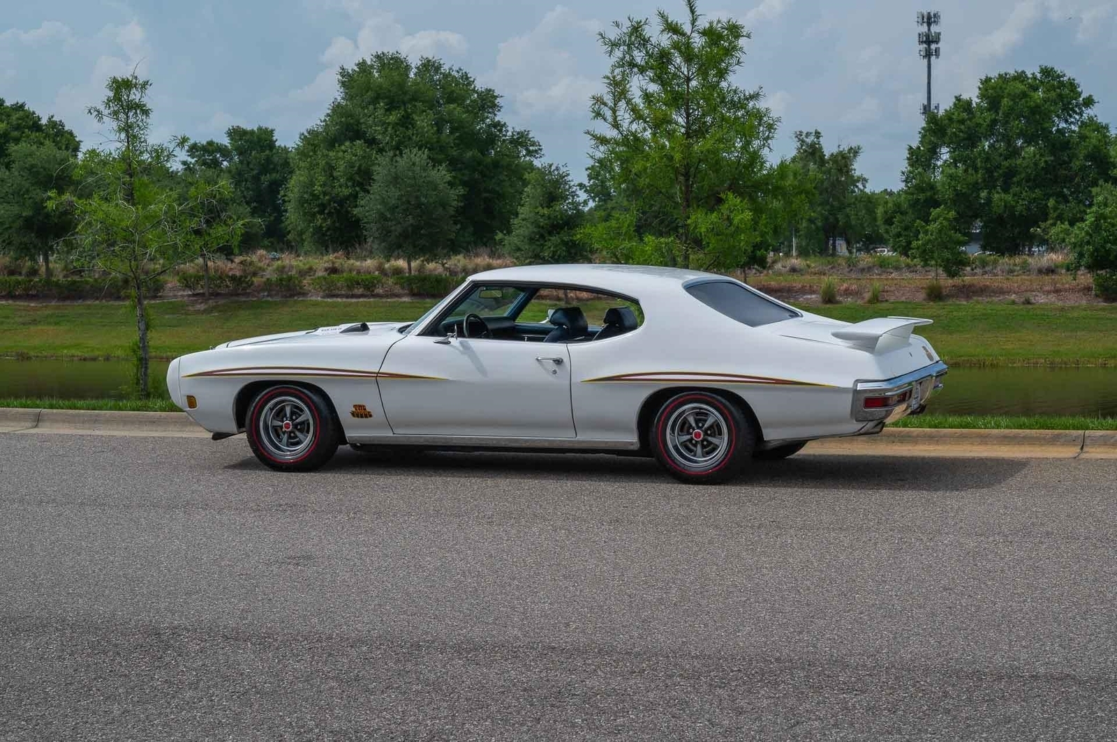 Pontiac-GTO-1970-2-Door-22