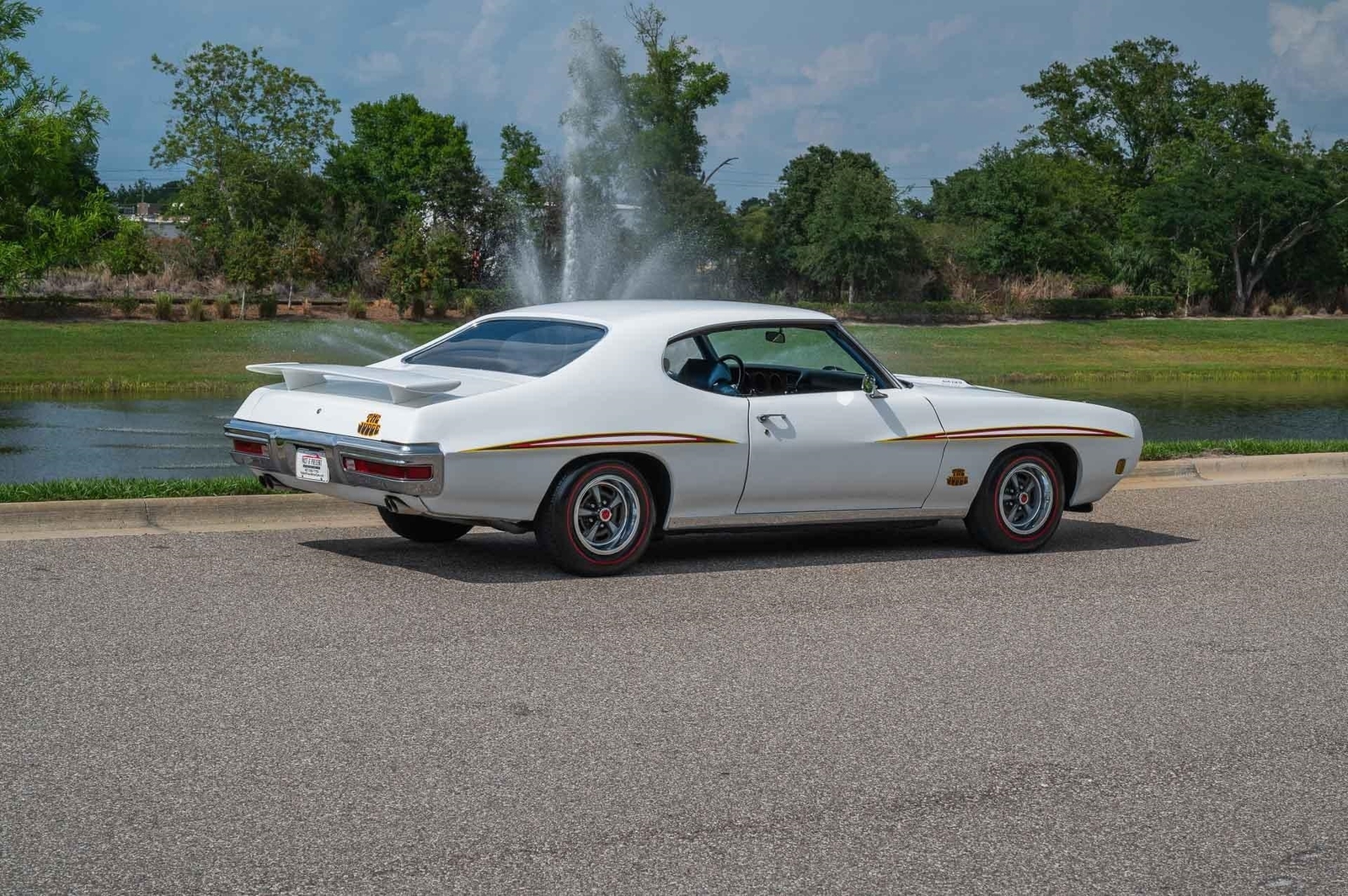 Pontiac-GTO-1970-2-Door-4