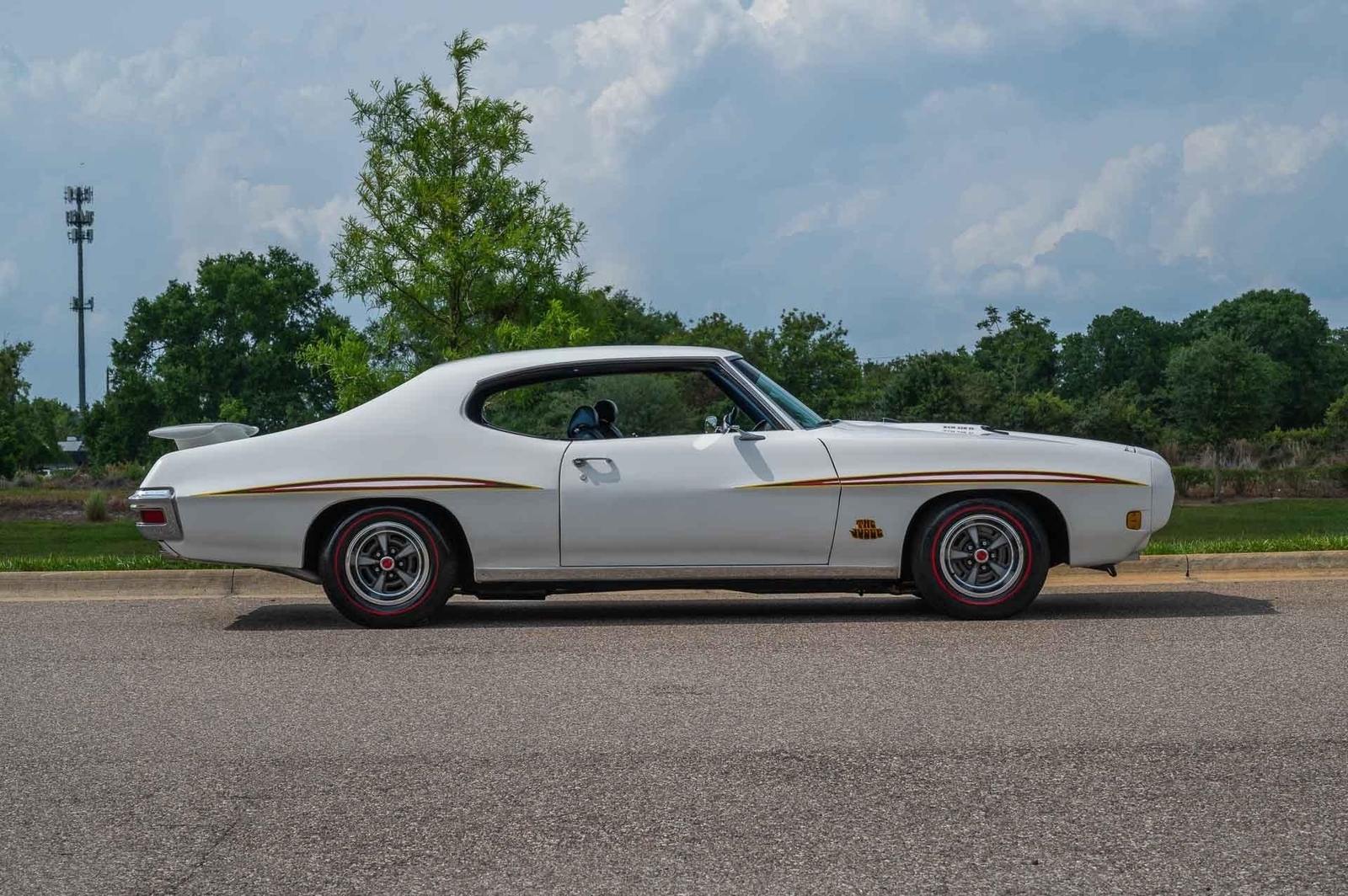 Pontiac-GTO-1970-2-Door-5