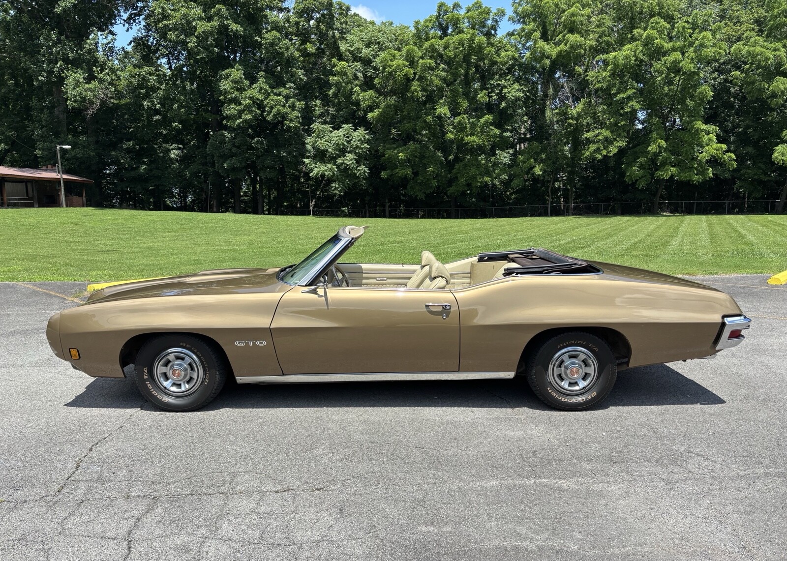 Pontiac-GTO-1970-Convertible-1