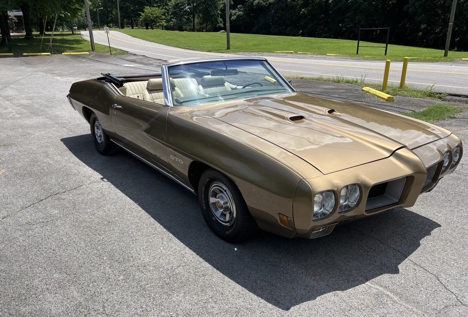 Pontiac-GTO-1970-Convertible-2