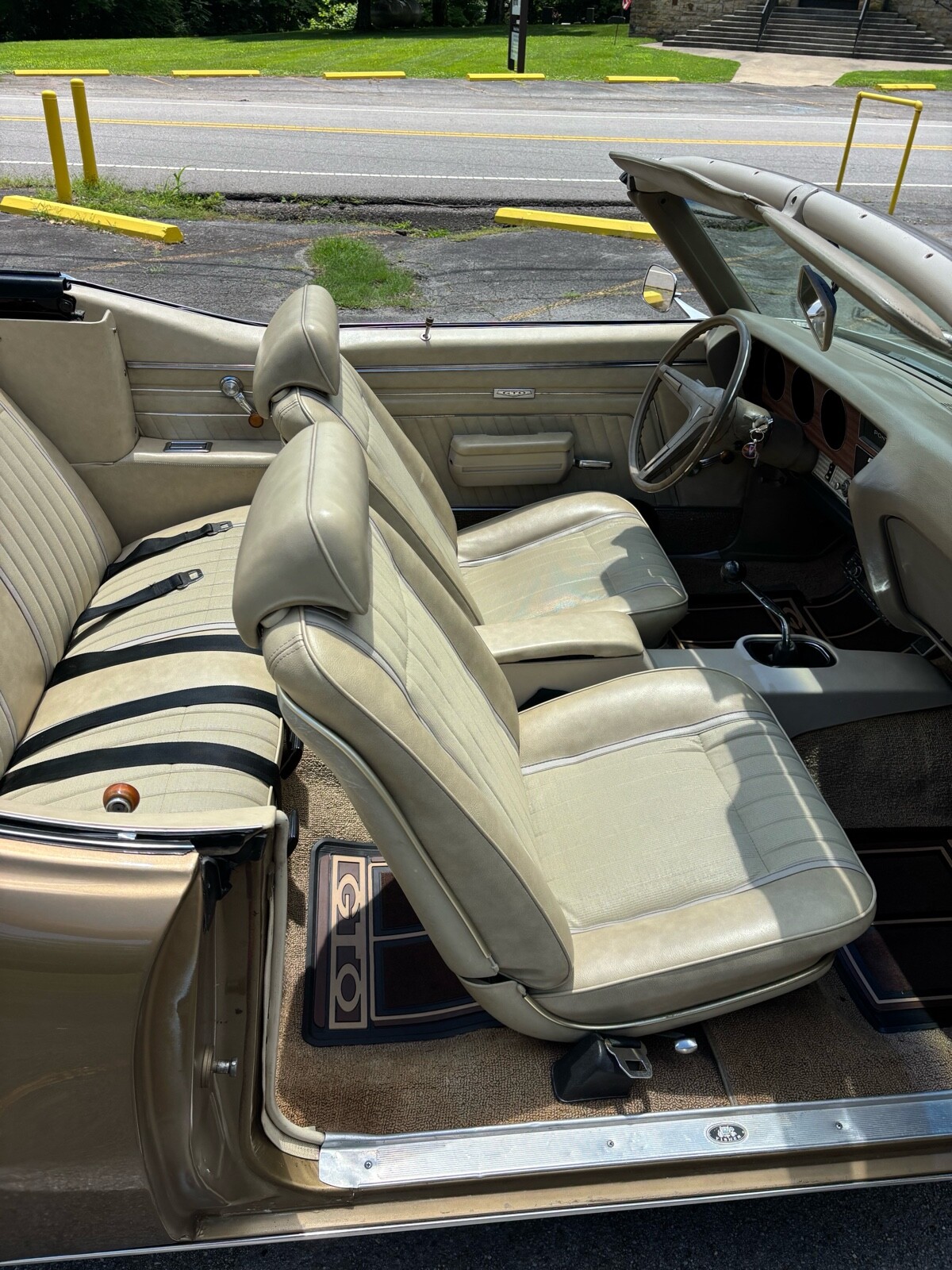 Pontiac-GTO-1970-Convertible-9