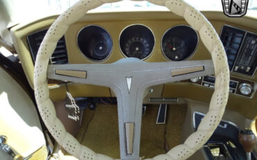 Pontiac-Grand-Prix-1970-Coupe-13