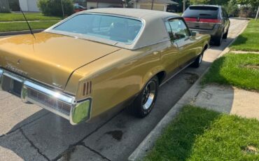 Pontiac-Grand-Prix-1970-Coupe-2