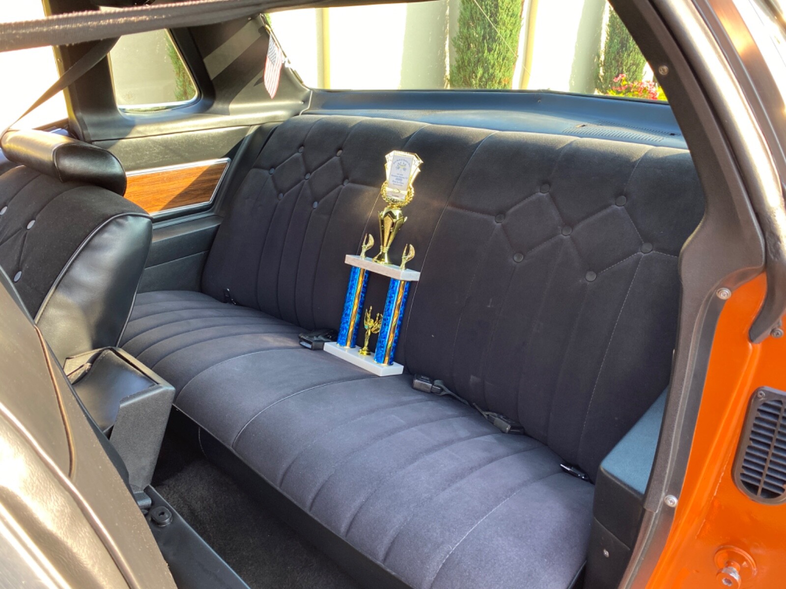 Pontiac-Grand-Prix-1977-Coupe-16