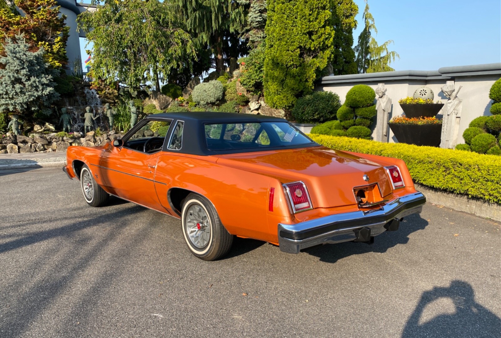 Pontiac-Grand-Prix-1977-Coupe-2