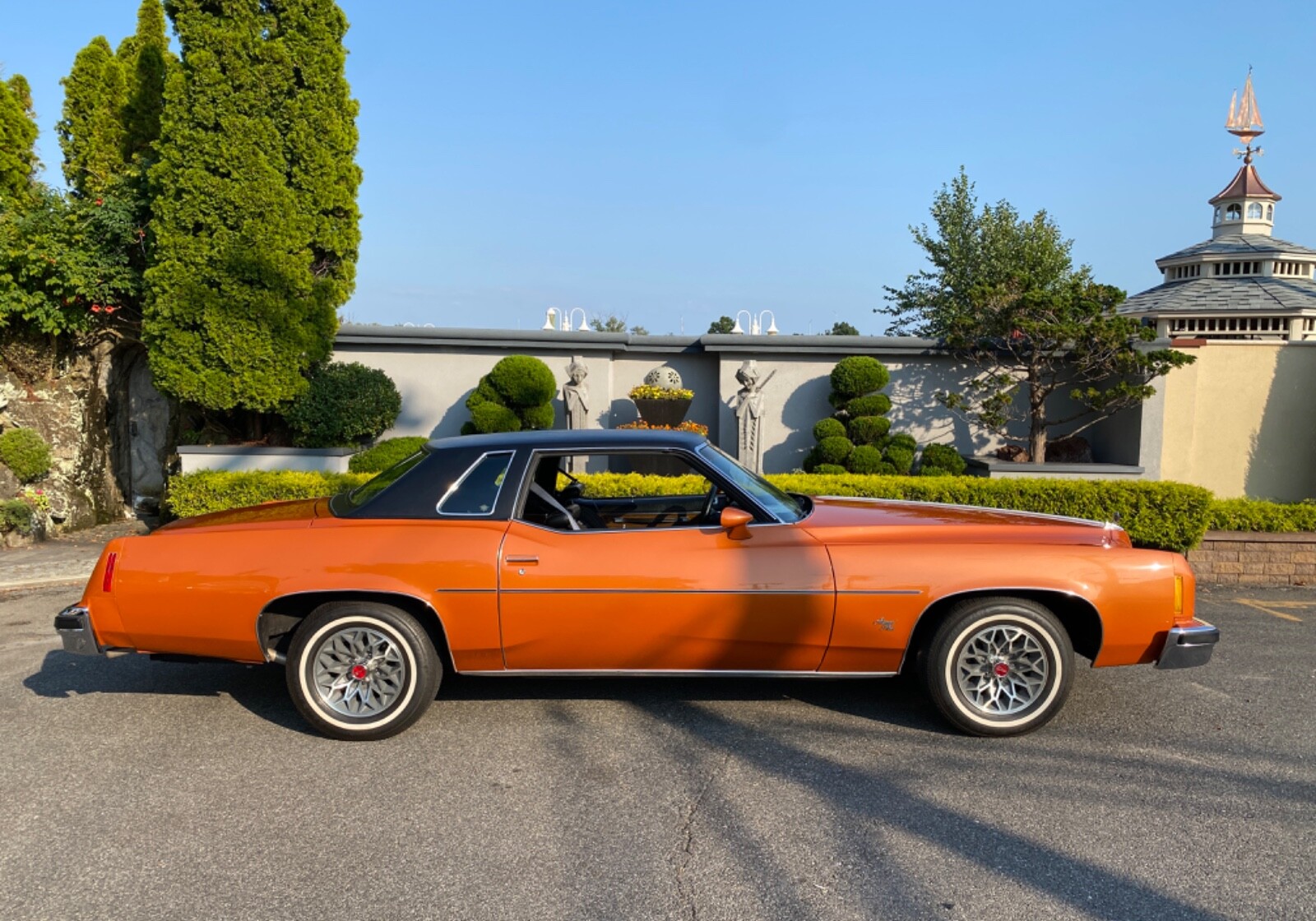 Pontiac-Grand-Prix-1977-Coupe-3