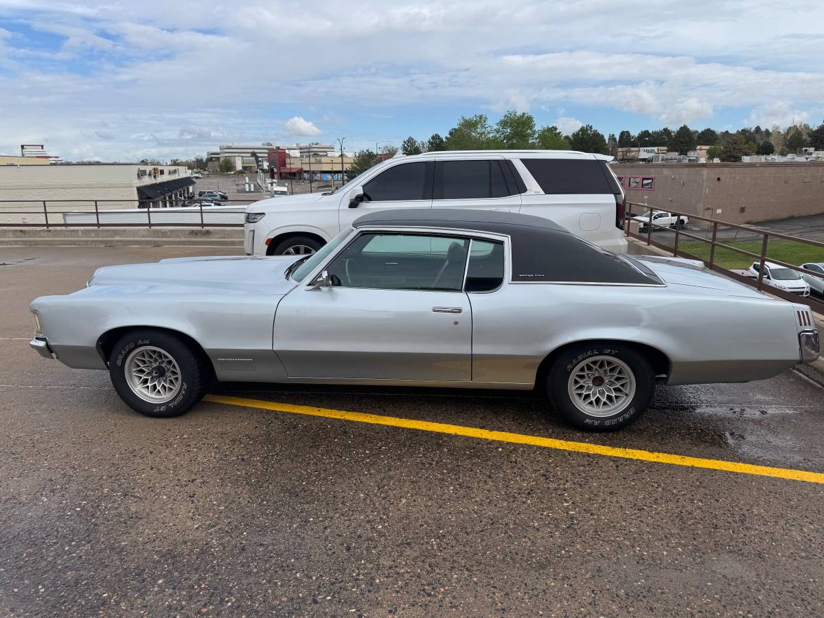 Pontiac-Grand-prix-1970-silver-20