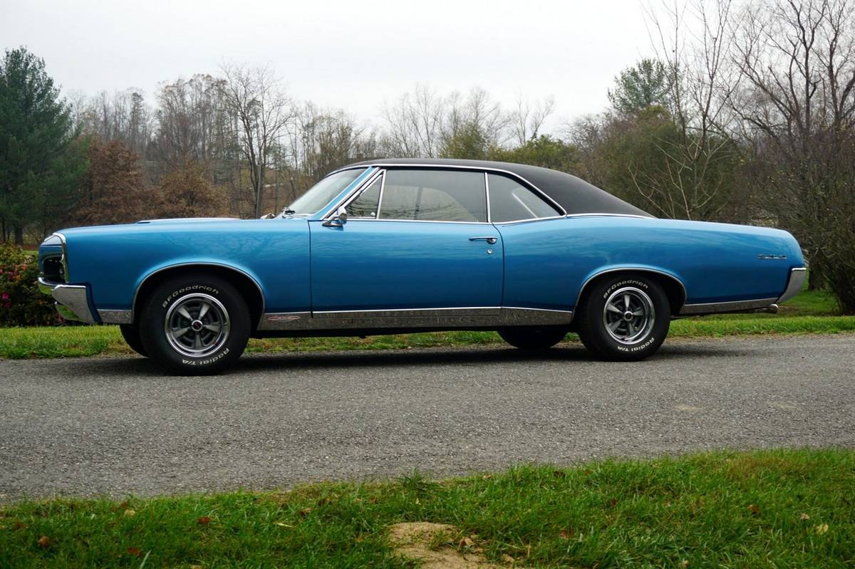 Pontiac-Gto-1967-blue-2