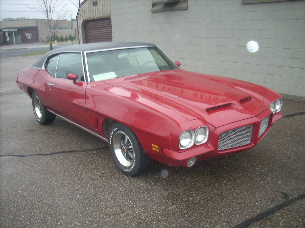 Pontiac-Gto-1971-red-1