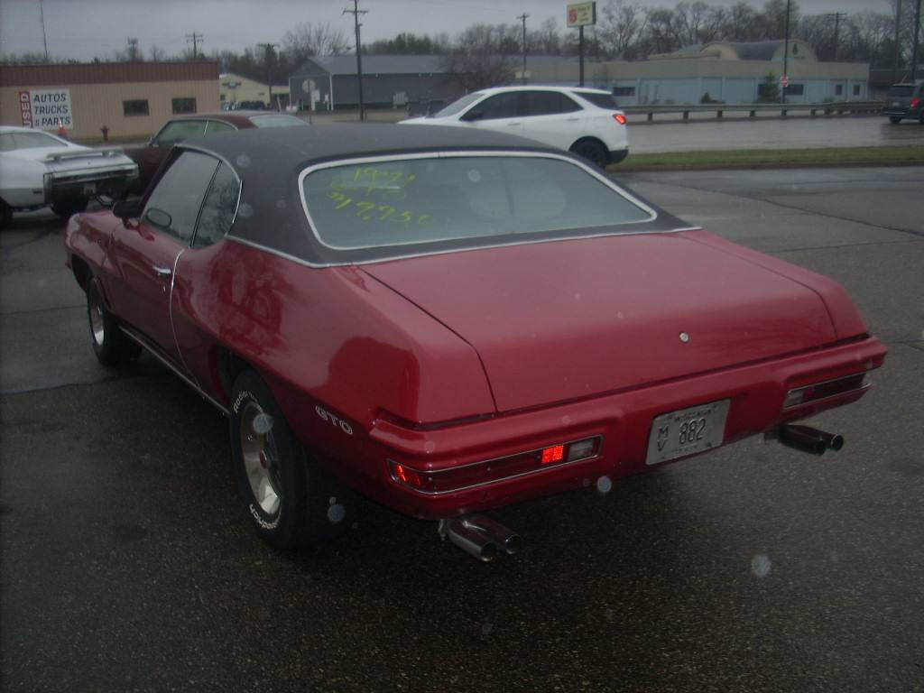 Pontiac-Gto-1971-red-4