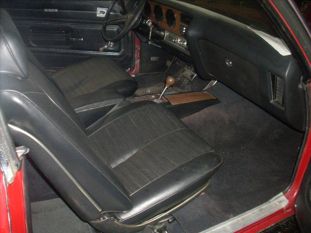 Pontiac-Gto-1971-red-7