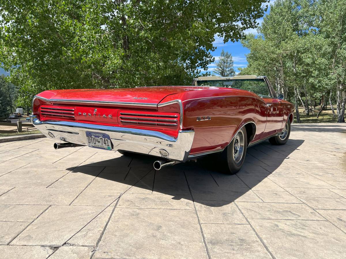 Pontiac-Gto-convertible-1966-red-3