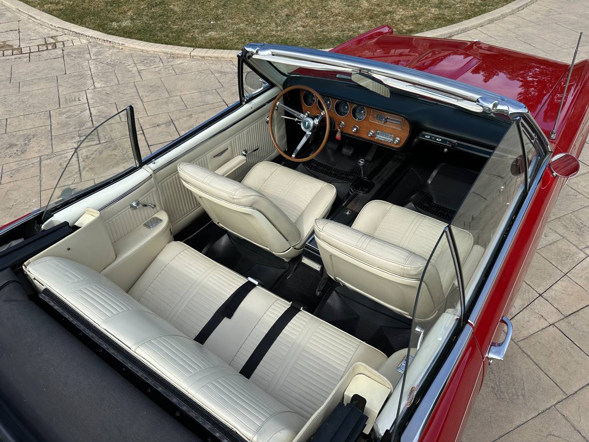 Pontiac-Gto-convertible-1966-red-4