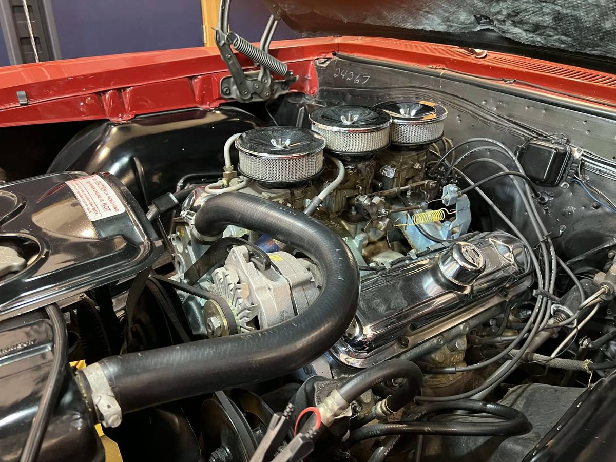 Pontiac-Gto-convertible-1966-red-6