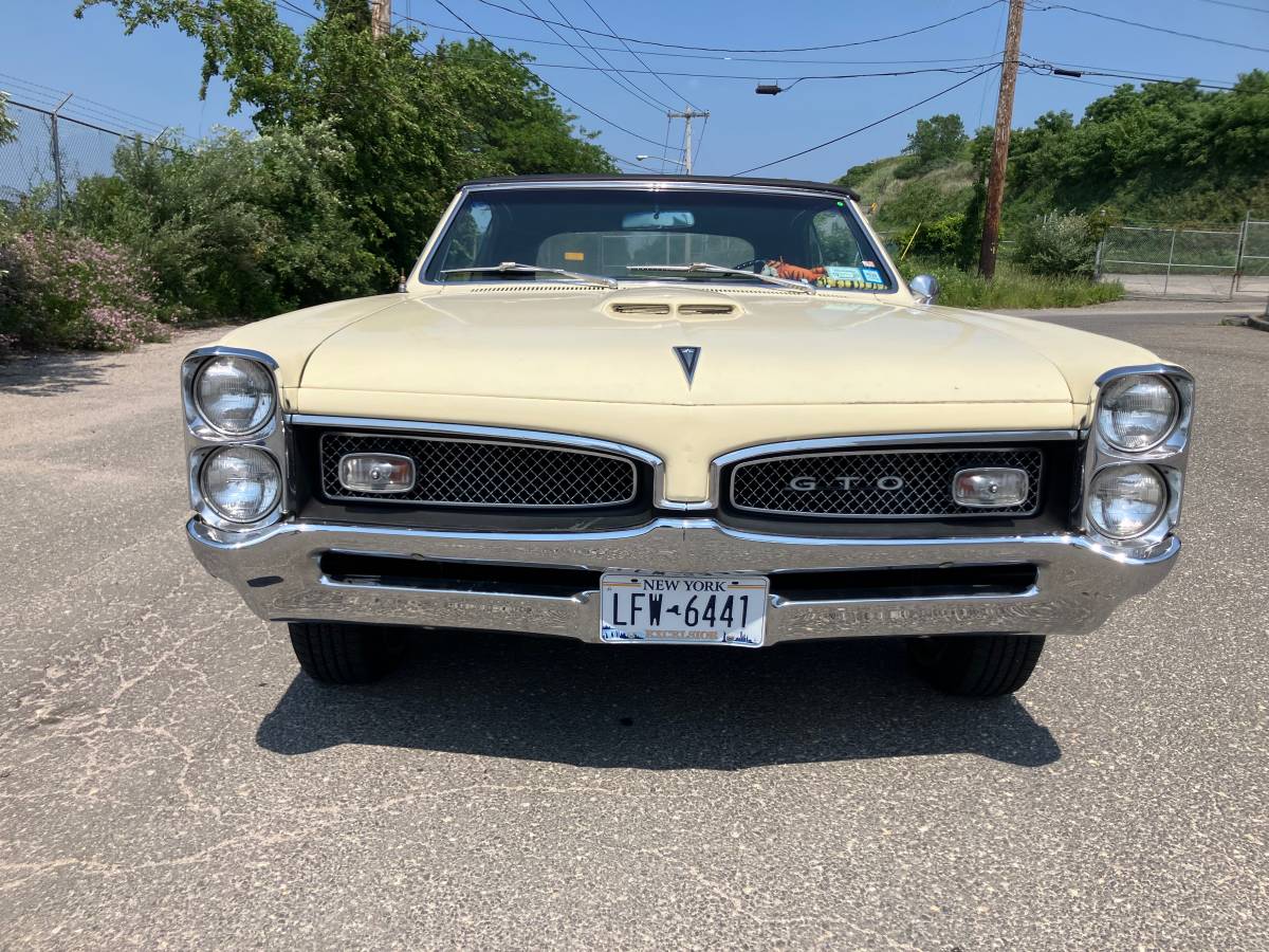 Pontiac-Gto-convertible-1967-2